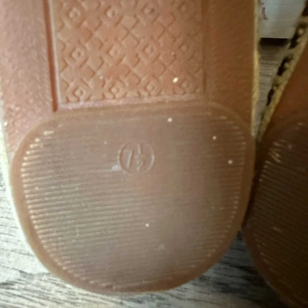 TORY Burch Lonnie Logo Black and Tan Espadrilles